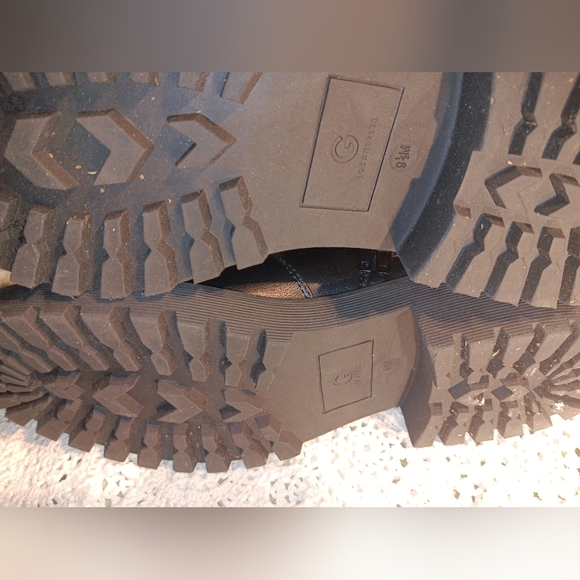 Woman Black Leather Boots - Picture 8 of 12